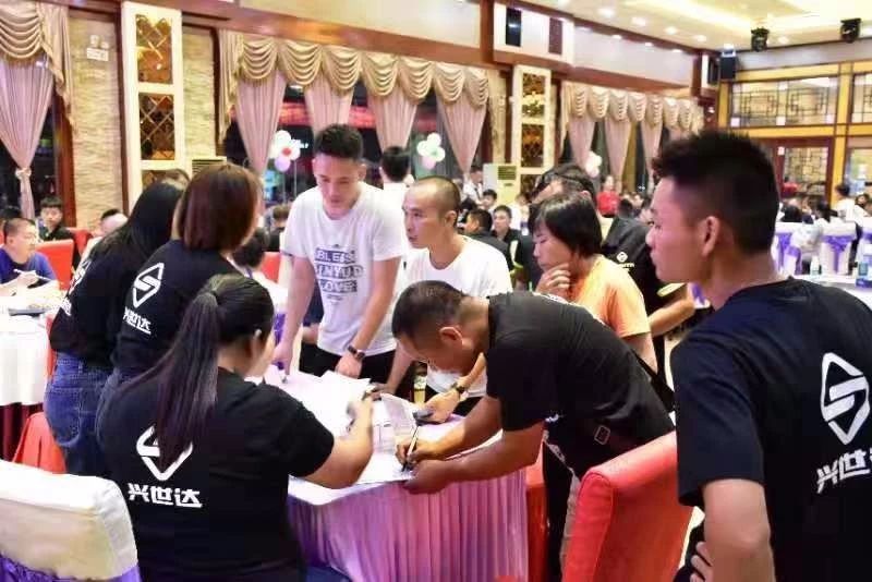 <b>重磅，广东经销商选择了搬运工，一搬成名！</b>