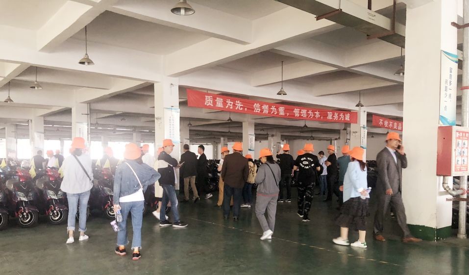 <b>摩企跨界标杆，6大核心优势，市场经销商争抢加盟！</b>