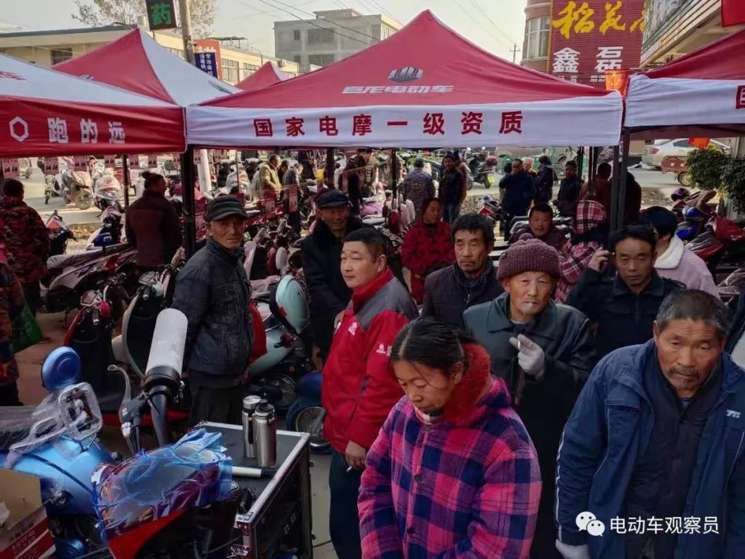 <b>场面很火爆！这个电动车品牌为何能够引发消费者疯狂抢购？</b>
