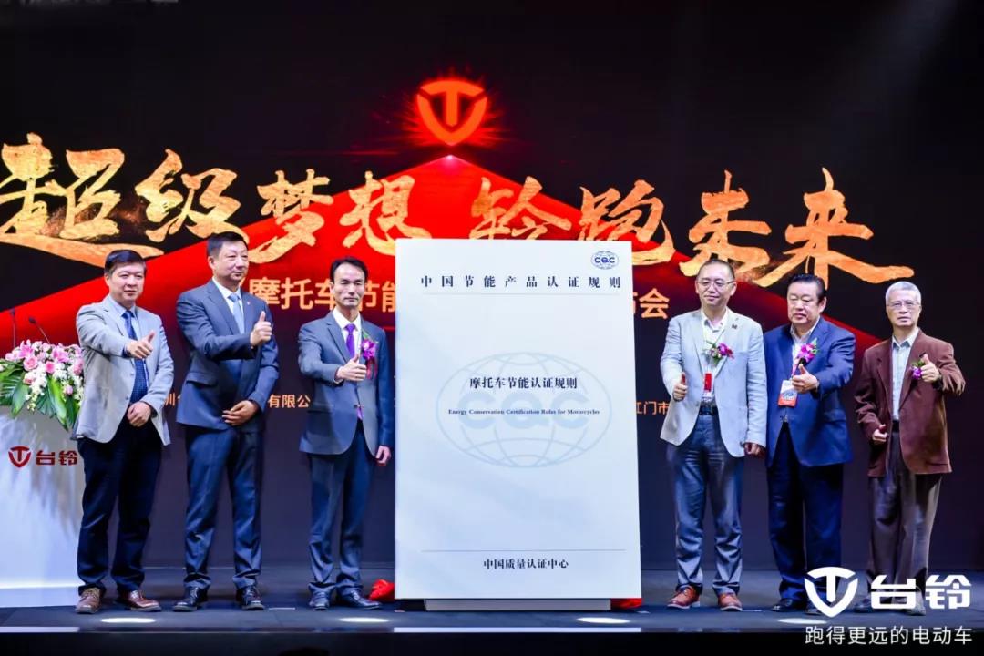 <b>全年销量逆势增长，2019这个品牌打出的三张牌至关重要！</b>