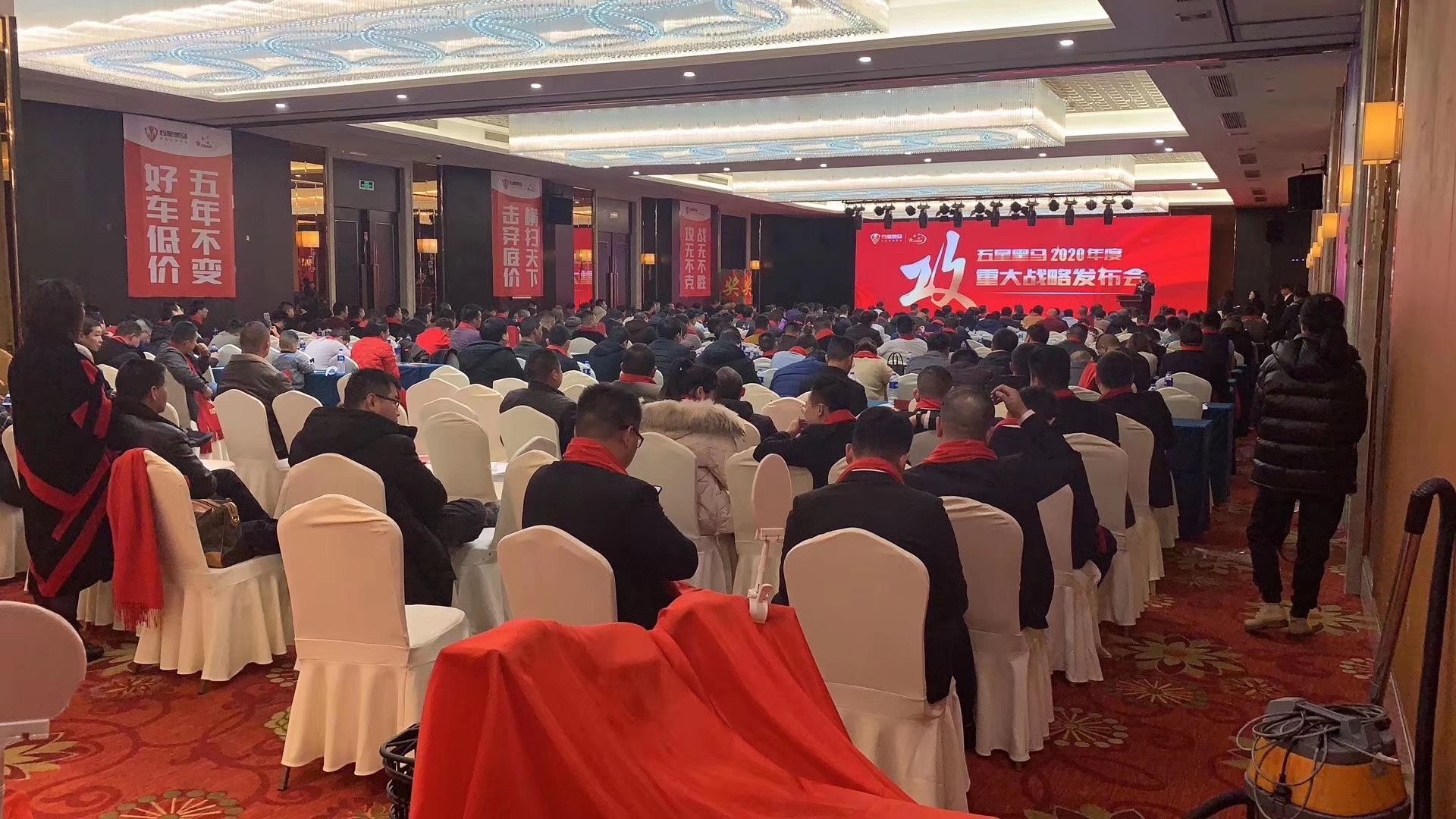 快讯：性价比之王推出重大战略，五星黑马电动车击穿低价，横扫天下！