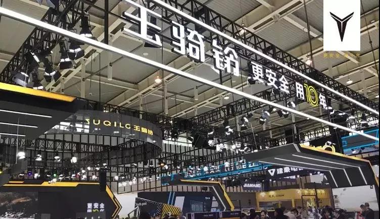 <b>续签冠军代言人，玉骑铃强势爆发，稳固行业批发领军品牌！</b>