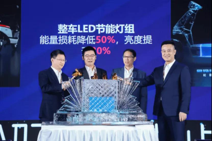 <b>技术+模式双轮驱动，爱玛进入造车新时代！</b>
