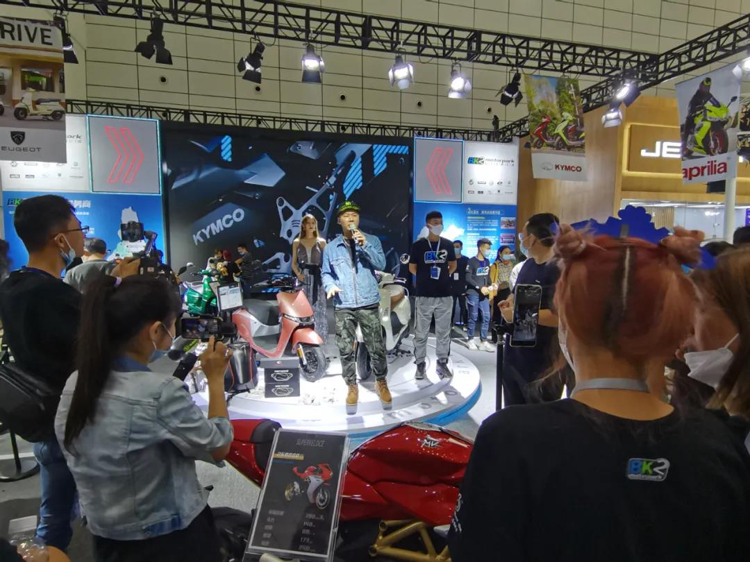 <b>圈粉齐鲁汽车展，光阳电动全面彰显中国制造顶尖水准！</b>