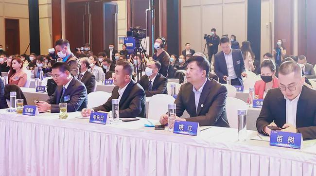 行业首家！台铃受邀出席中国企业家博鳌论坛，做低碳发展排头兵！