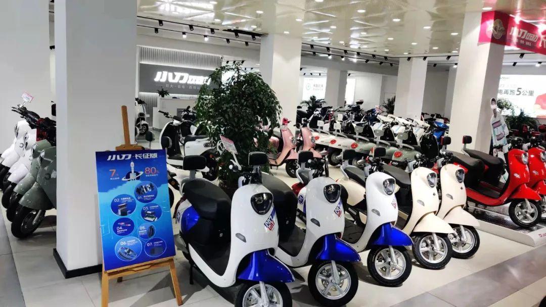 从品牌曝光到品牌信仰，小刀教科书式演绎品牌价值的塑造！