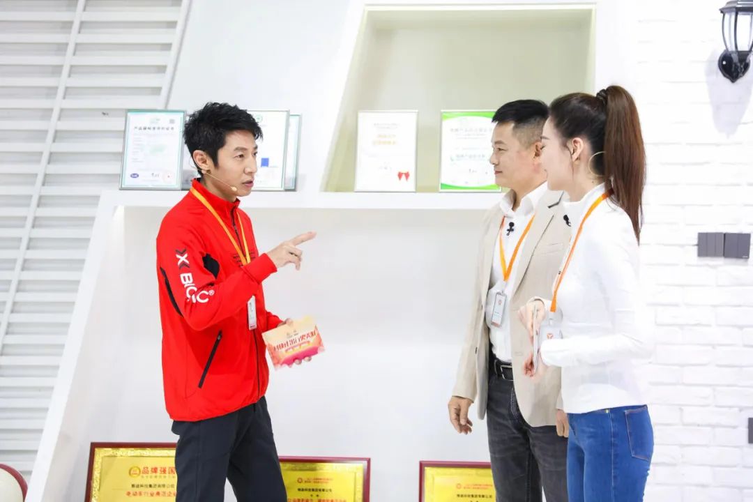 自主科技助力国人出行，雅迪双十一直播诞生“年度四大天王”！