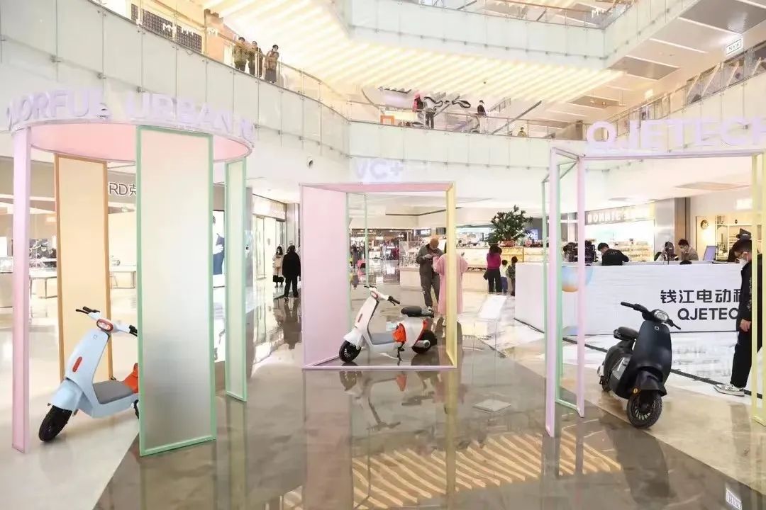 极简色彩美学，钱江VC+创领新国标电动自行车潮流新风尚！