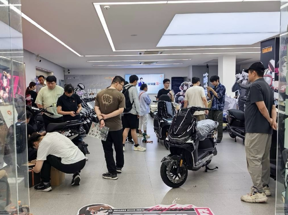 从破圈到抢晒，雅迪×绝区零联名款成为年轻人最强出行搭子！